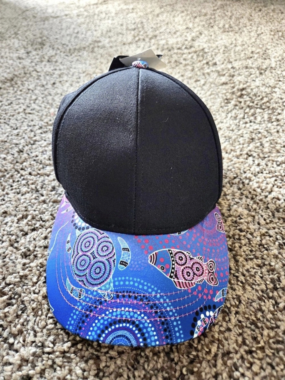 Lowes Black & Blue Art Print Hat NWT
